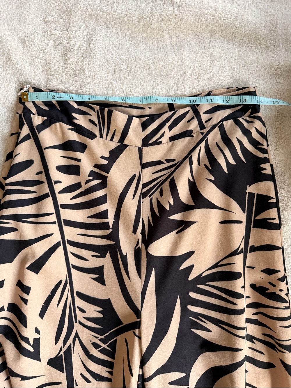 SHEIN Beige and Black Palm-Print Wide Leg Pants - Picture 2 of 5